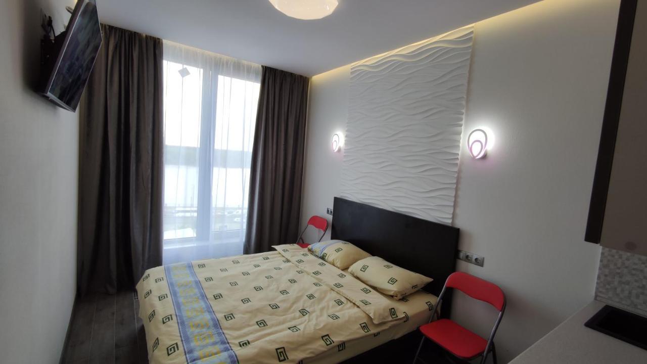 Rybalsky Studio Apartment Dnipro View كييف المظهر الخارجي الصورة