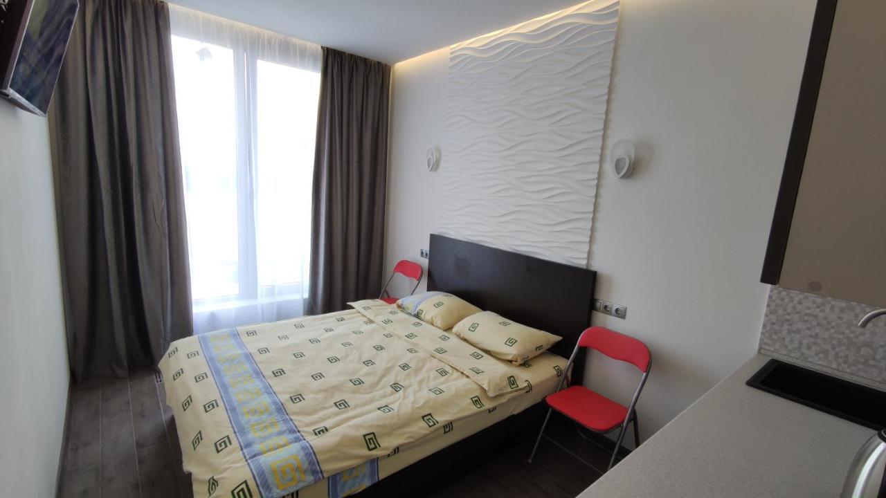 Rybalsky Studio Apartment Dnipro View كييف المظهر الخارجي الصورة