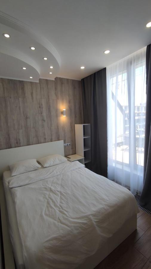 Rybalsky Studio Apartment Dnipro View كييف المظهر الخارجي الصورة